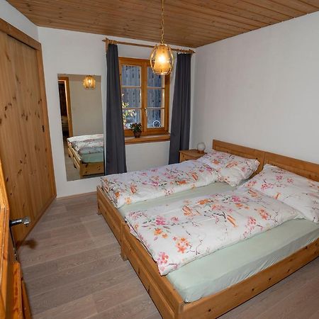 Chasa Nogler - Ferienwohnung Ramosch エクステリア 写真