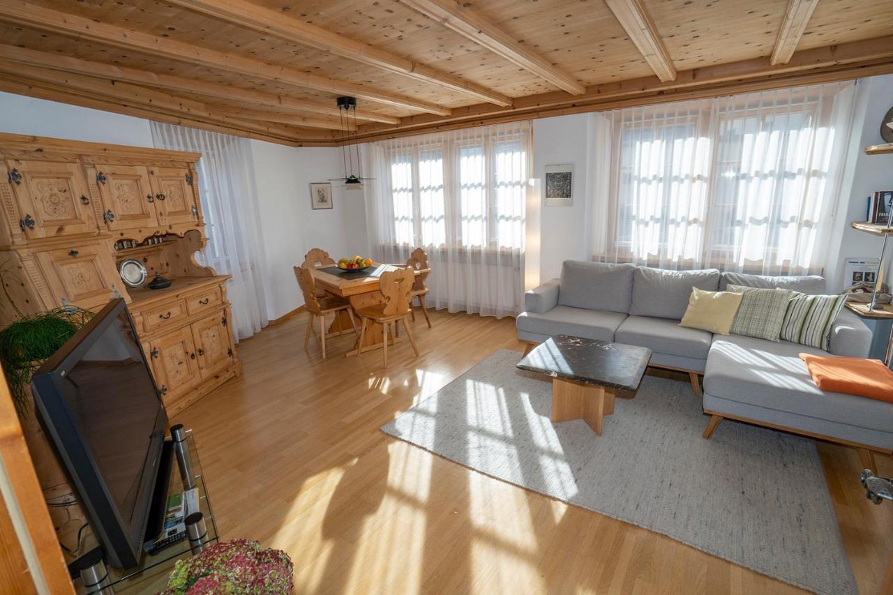Chasa Nogler - Ferienwohnung Ramosch エクステリア 写真