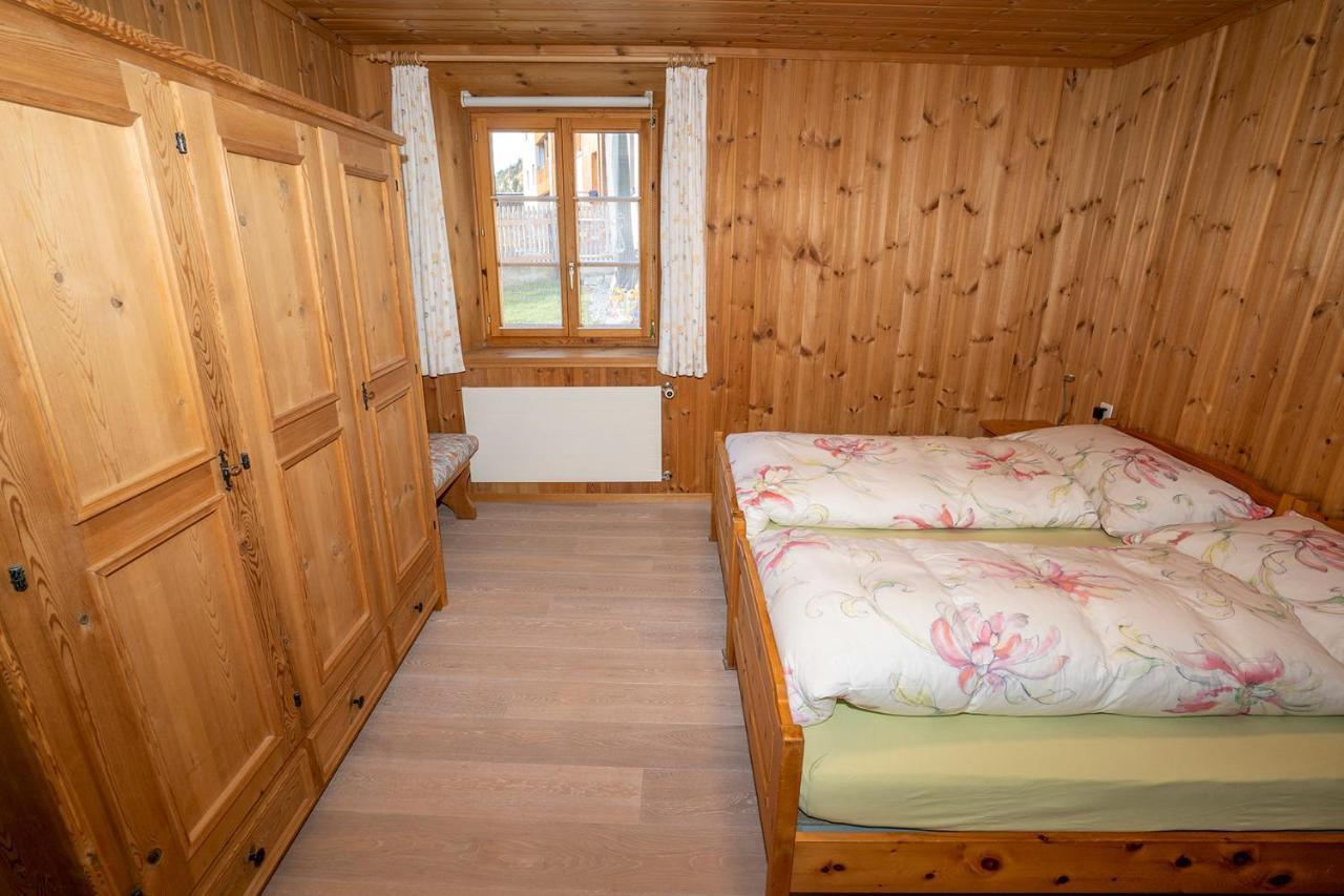 Chasa Nogler - Ferienwohnung Ramosch エクステリア 写真